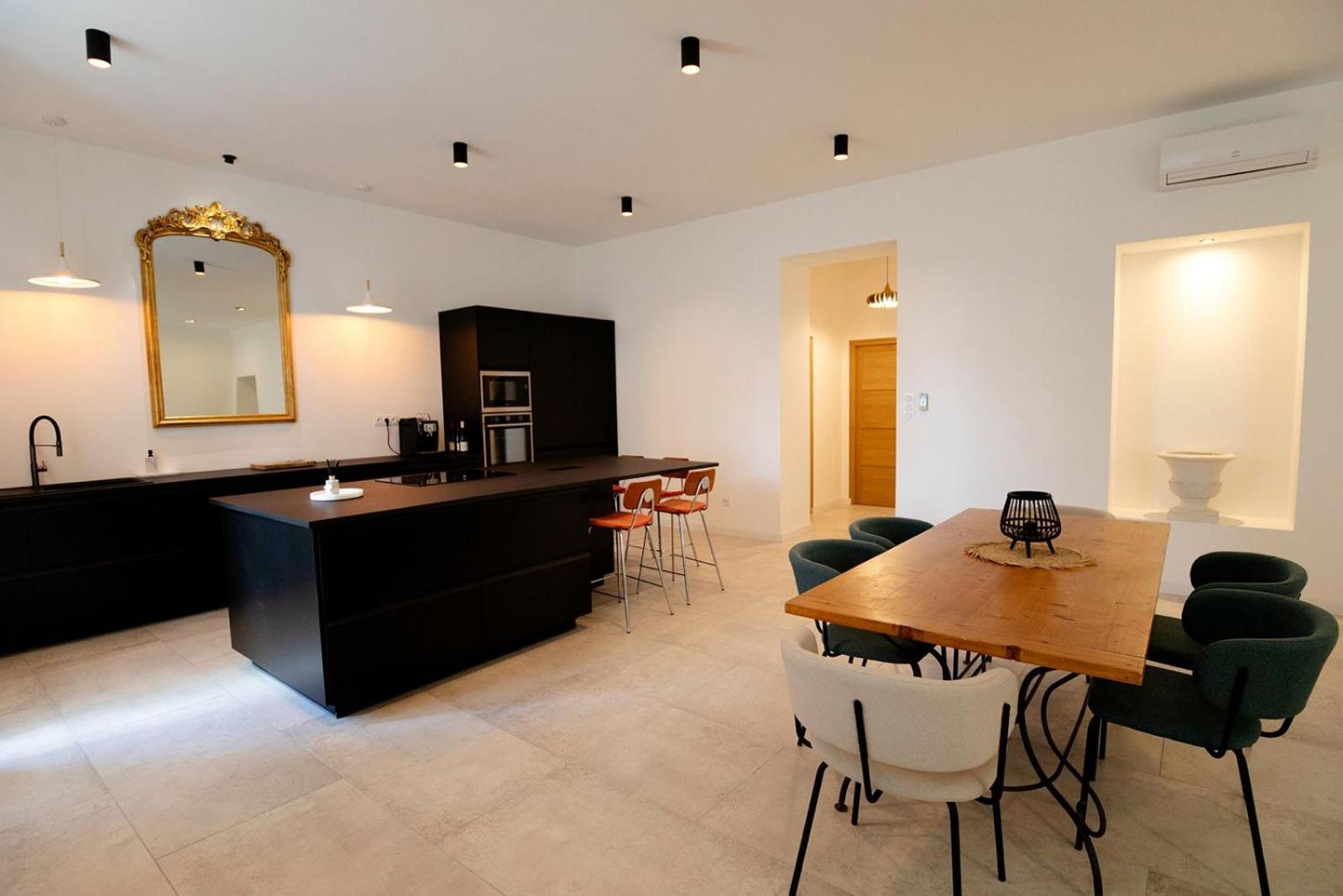 Appartement 120M2 Aubenas Buitenkant foto